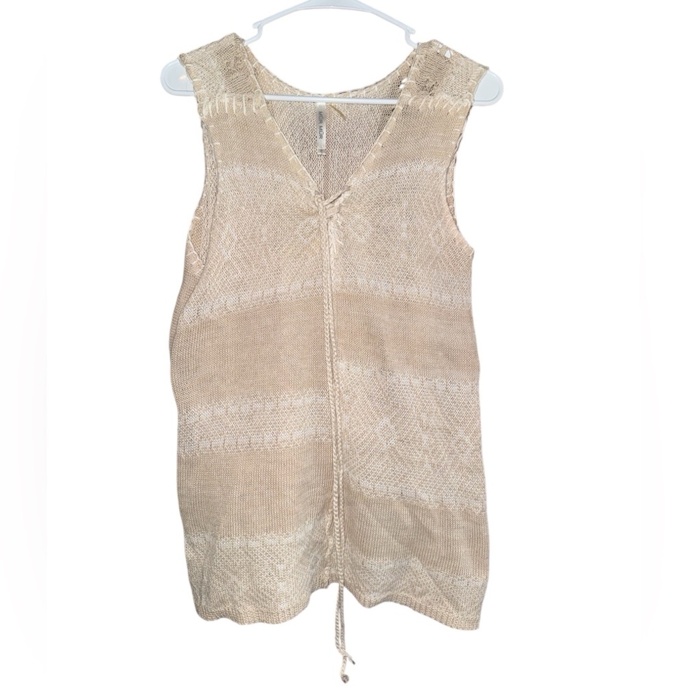 Chic Cream Sleeveless Knit Blouse